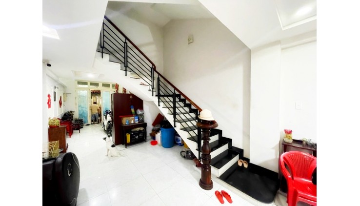 Mặt tiền hẻm 116 Nguyễn Thị Tần 4x16 đúc 4 tầng chỉ 12 tỷ 1